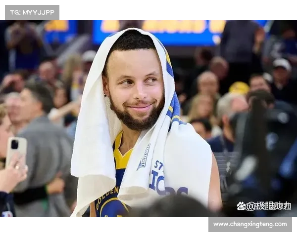 金州勇士今日NBA激战雷霆,库里三分雨助球队冲击五连胜 金州勇士今日NBA激战雷霆,库里三分雨助球队冲击五连胜